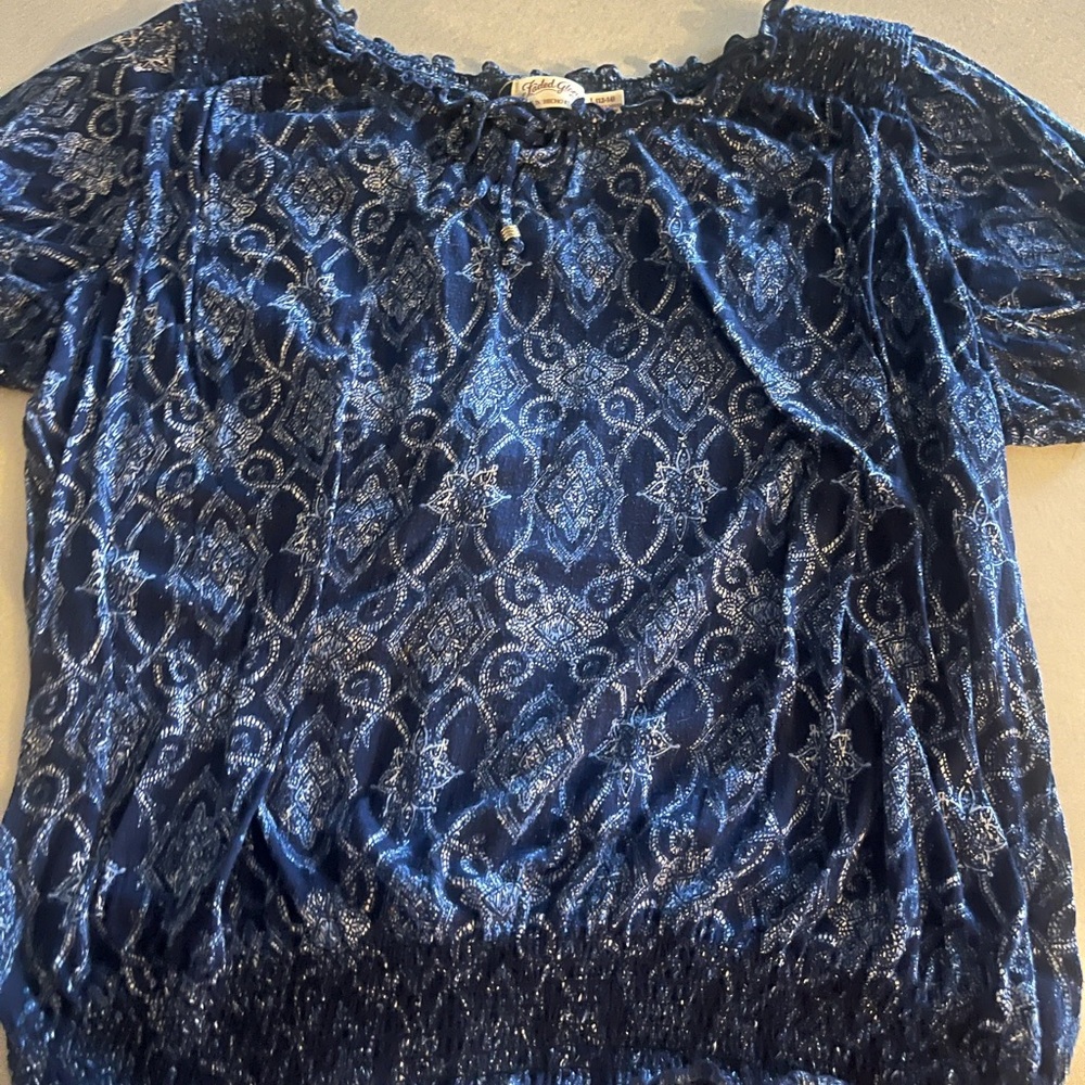 Faded Glory Blue Ruffled Relaxed Blouse